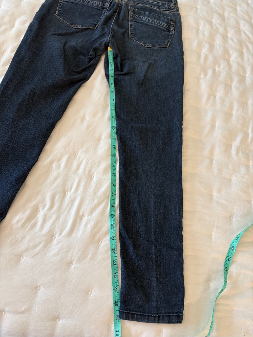 Democracy Women's Indigo Skinny Jeans - Picture 4 of 6
